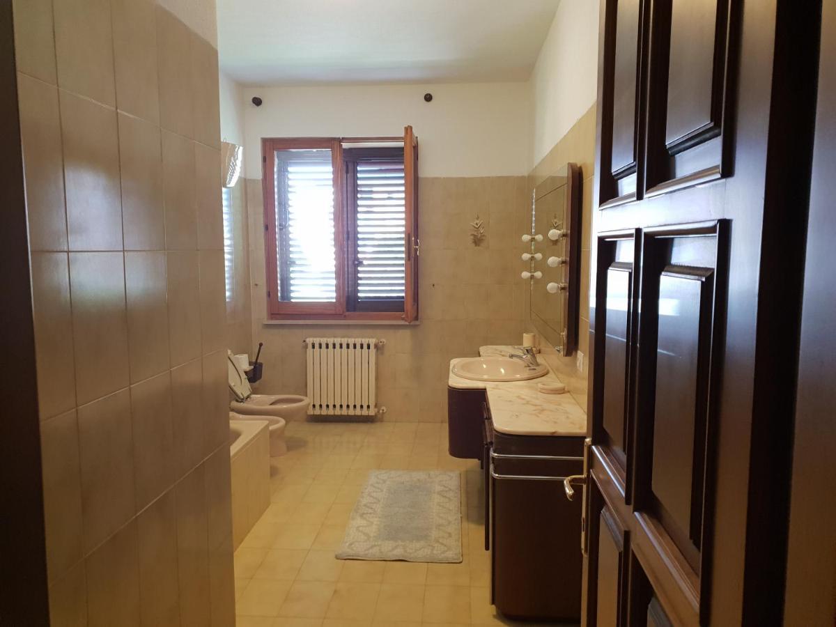 Viliam B&B Olbia Kültér fotó